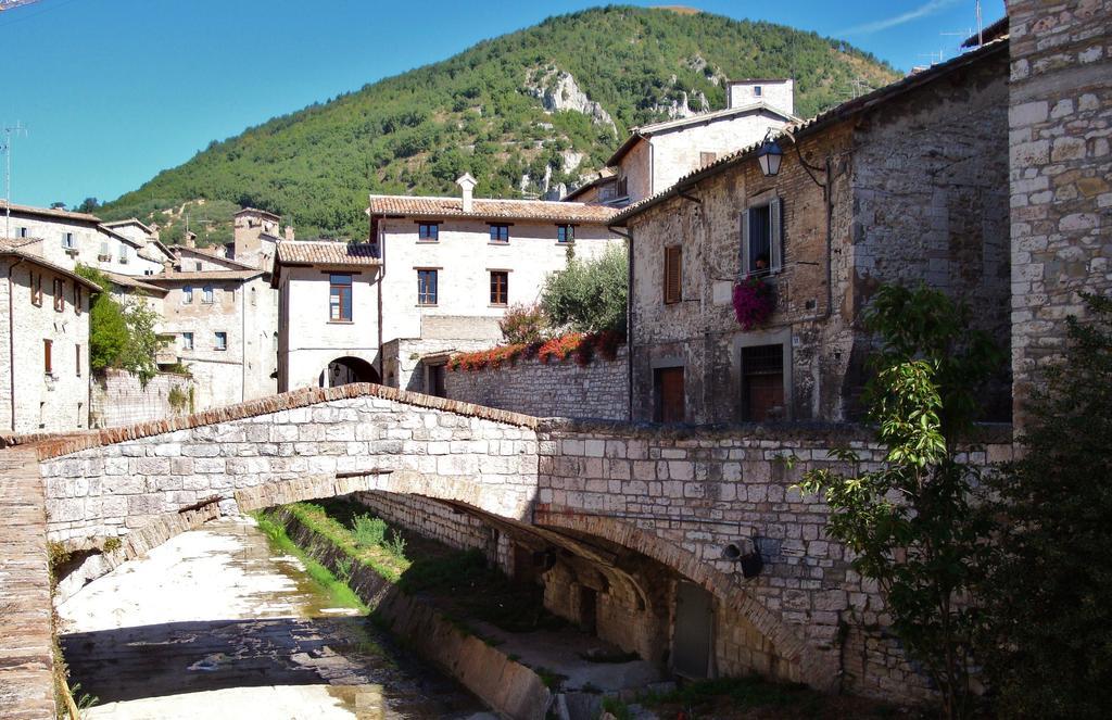 Hotel Tre Ceri Gubbio Eksteriør bilde