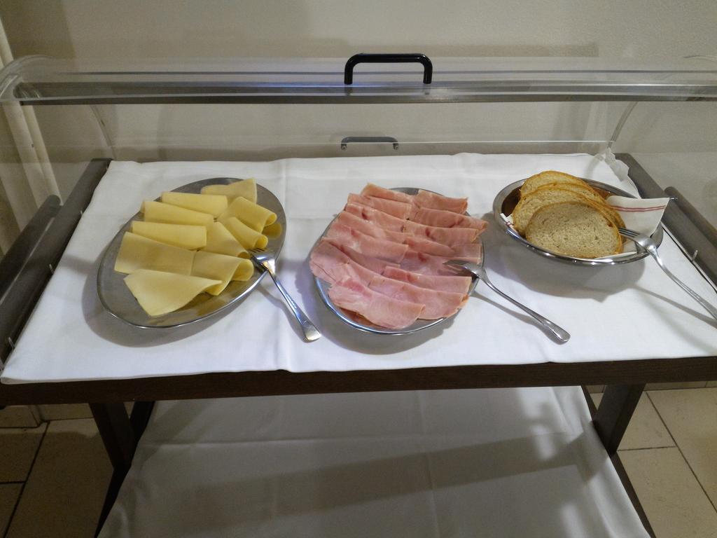 Hotel Tre Ceri Gubbio Eksteriør bilde